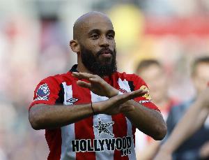 邮报:曼联仍在与布伦特福德谈判,后者对姆贝莫要价6500万镑