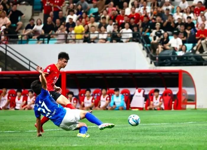 江苏人都不想看到她上班！