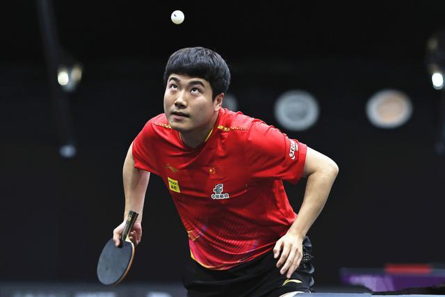 美国大满贯球台很滑！日乒教练证实王楚钦说法，对球员影响很大