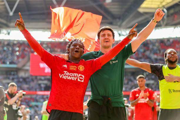 九游用户空间-滕哈赫完美部署赢得掌声，冠军能否让他留在曼联？